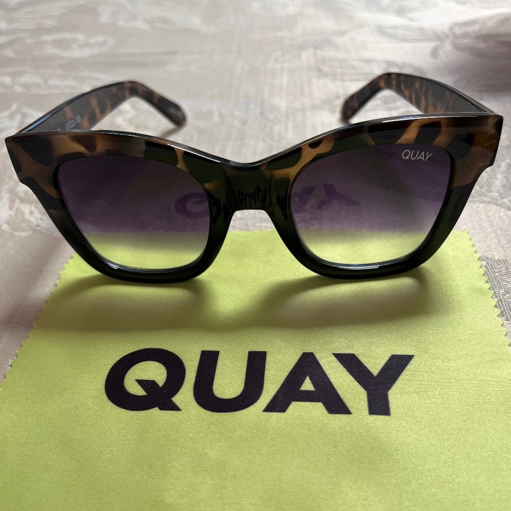Quay POLARIZED After Hours 51 mm Sunglasses Tortoise black With Black Fade Lens